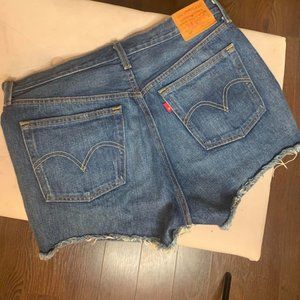 Levi's 501 women's cut off shorts
